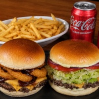 imagemCOMBO CASAL: 2 HAMBÚRGUERES + PORÇÃO DUPLA DE BATATA + 2 BEBIDAS