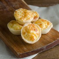 imagemQuiche de queijo e calabresa