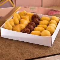 imagemCento de Salgadinho Sortido