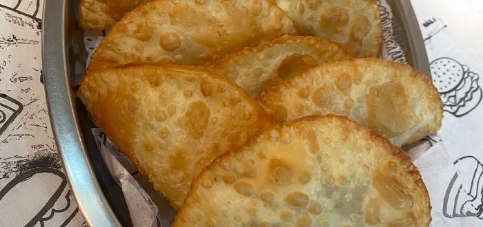 imagem do produto: 12 PASTEIS DE CARNE, QUEIJO, FRANGO