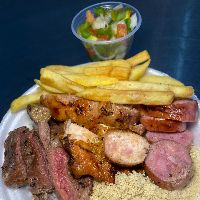 imagem do produto: Churrasquinho misto C/ Baião de Dois