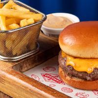 imagemHamburguer Brutus com Fritas
