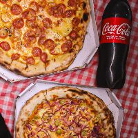 imagemCOMBO - 2 Pizzas Grandes + Ganhe Coca-Cola 1,5l