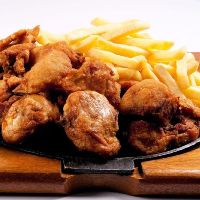 imagemFrango à Passarinho com Fritas 