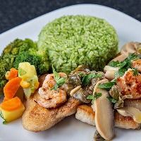 imagem do produto: Filé de Peixe Grelhado Ao Molho de Alcaparras e Camarões