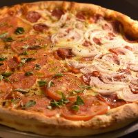imagemPizza Média (35cm) - 1/2 Mussarela + 1/2 Calabresa