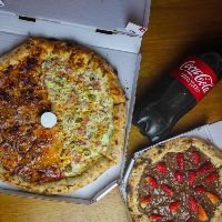 imagemCOMBO - Pizza Grande + Doce Pequena + Ganhe Coca-Cola 1,5l