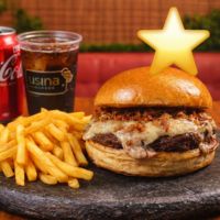 imagemHambúrguer 4 Queijos + Batata Frita - Grátis Refrigerante Lata | Combo