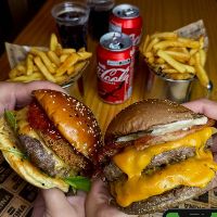 imagemCOMBO NETFLIX ( 2 COCA LATA )