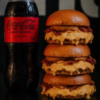 imagem3 Rainha Elizabeth + Coca Cola 1.5L Grátis