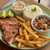 imagemBife de alcatra suíno com fritas 