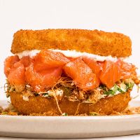 imagemHamburguer de sushi 