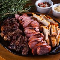imagemMistão de Carne, Linguiça de frango e Calabresa 400g (COMBO)
