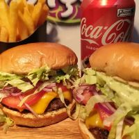 imagemCombo 2 X- Salada + Batata 150g + Refrigerante lata