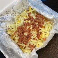 imagem do produto: Fritas especial mussarela e bacon *MÉDIA (2-3 pessoas)