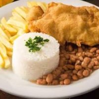 imagemFilé de frango à Milanesa, Arroz, Feijão e Batata Frita Serve Bem 1 Pessoa