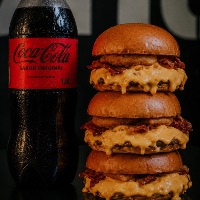 imagem3 Rainha Elizabeth + Coca Cola 1.5L Grátis