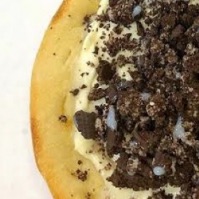 imagem do produto: Esfiha de Chocolate Branco c/ Oreo